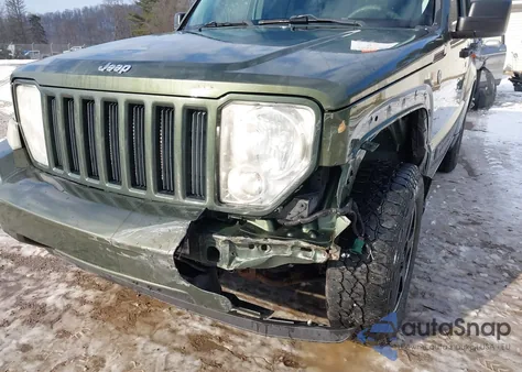 2009 Jeep Liberty Sport z USA, uszkodzony, nr VIN 1J8GN28K39W523274